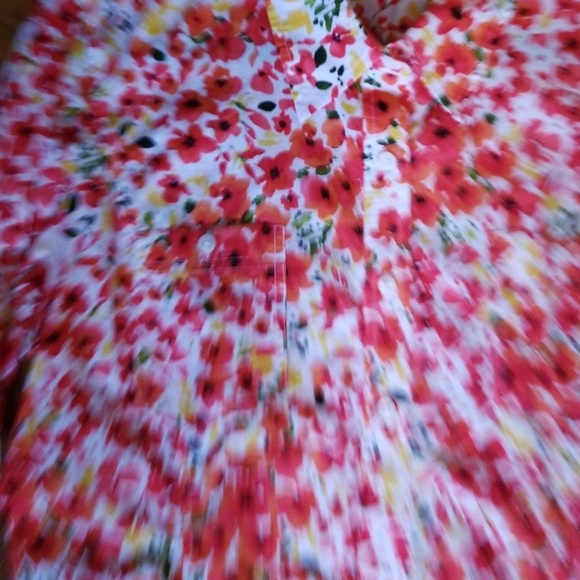 Shirt - Picture 3 of 4